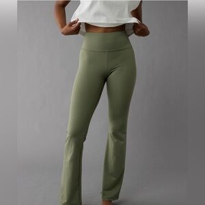 American Eagle The Everything High-Waisted Flare Legging Olive Green Size Medium